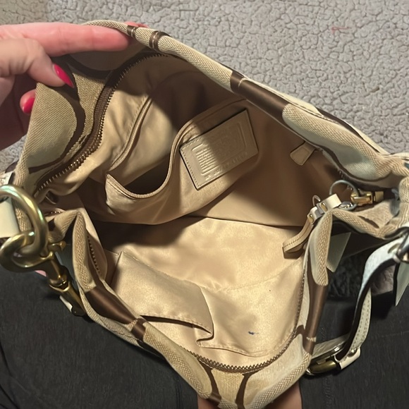 Authentic Coach bag - Picture 3 of 4